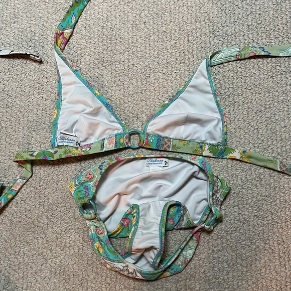 Lot of 3 Bikinis - Picture 5 of 7